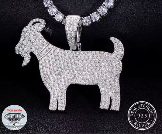 Goat Pendant Vvs Clarity Moissanite 💎